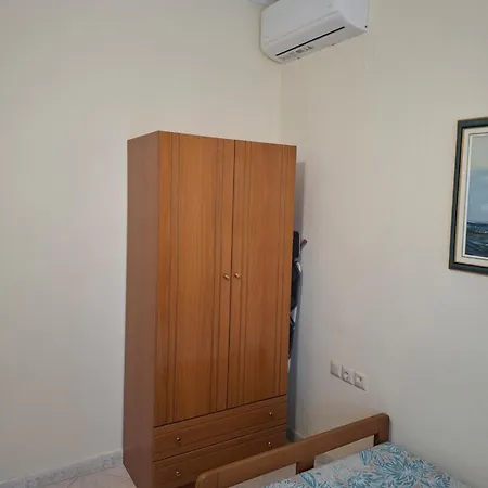 Efesou Family Apartament